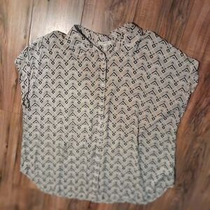 Como Blue 3x Geometric Beige black and white top